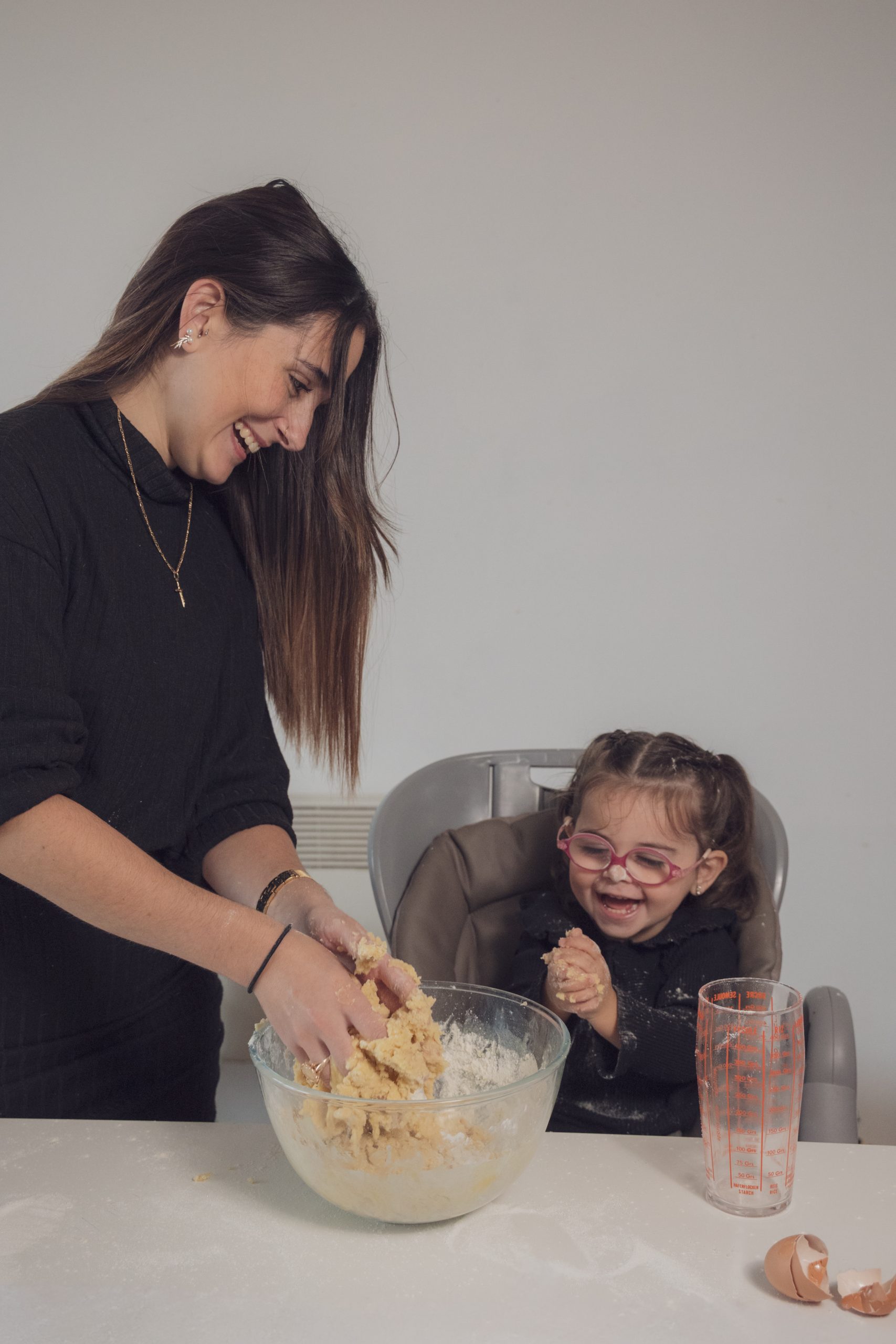 Caly & Leyanna (24)